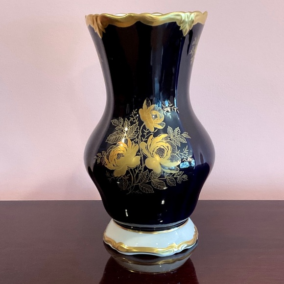 Weimar Echt Kobalt Katharina Large Porcelain Vase 10 Inches High - Picture 1 of 5